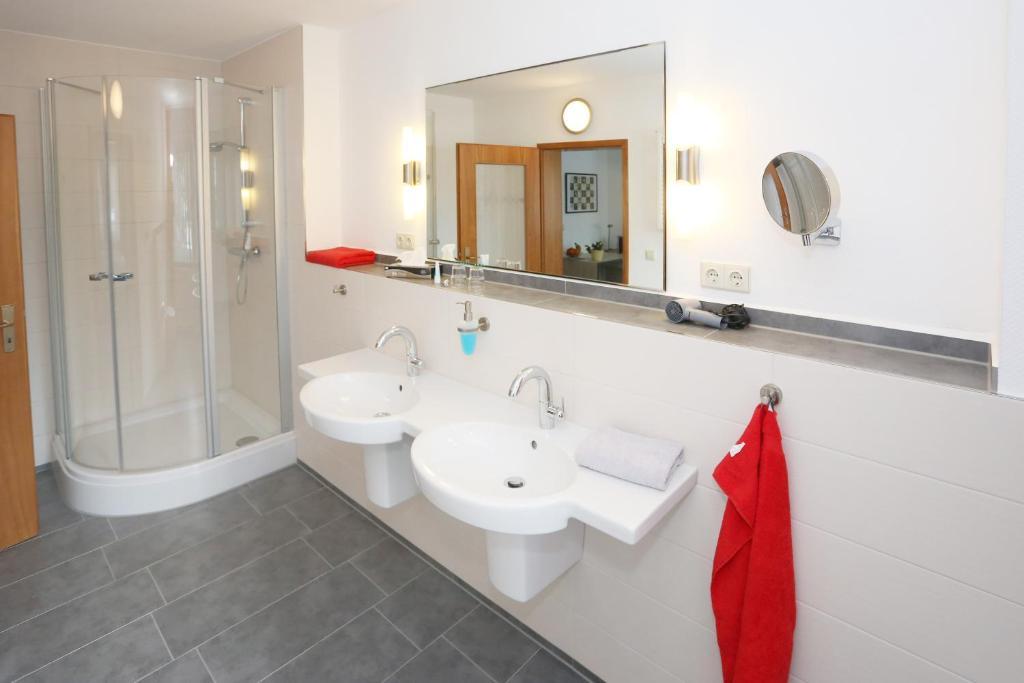 Hotel 7 Saeulen Gmbh Dessau-Rosslau Habitación foto